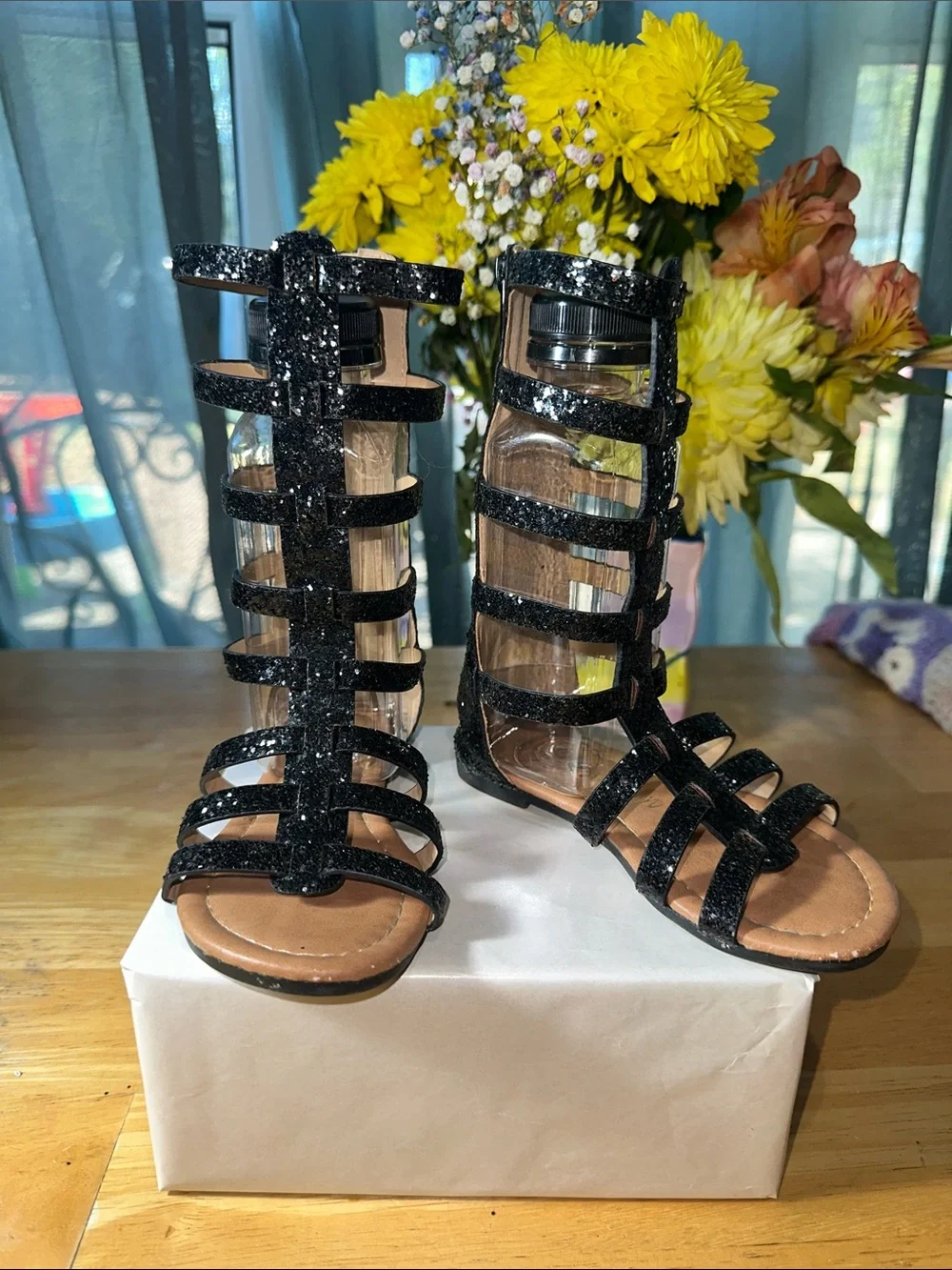 🤩Black Glitter Strappy Gladiator Sandals for Kids - Sparkle Finish. 🎁3